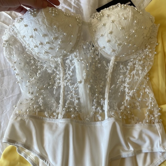 Fashion nova yellow blazer set 3 pieces all brand new - Picture 2 of 3